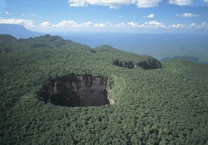 sinkhole-bolivia